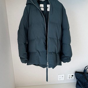 질샌더 퀼티드 패딩 다크그린 40 사이즈