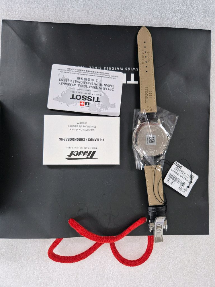 티쏘시계 새상품 입니다--2