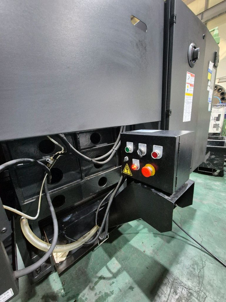 KIT4500 현대위아 6인치 갱타입 cnc중고 24년식 이미지