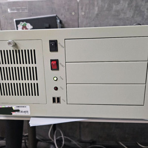 산업용 컴퓨터(i9-10900K, RAM 64GB 삼성) 이미지