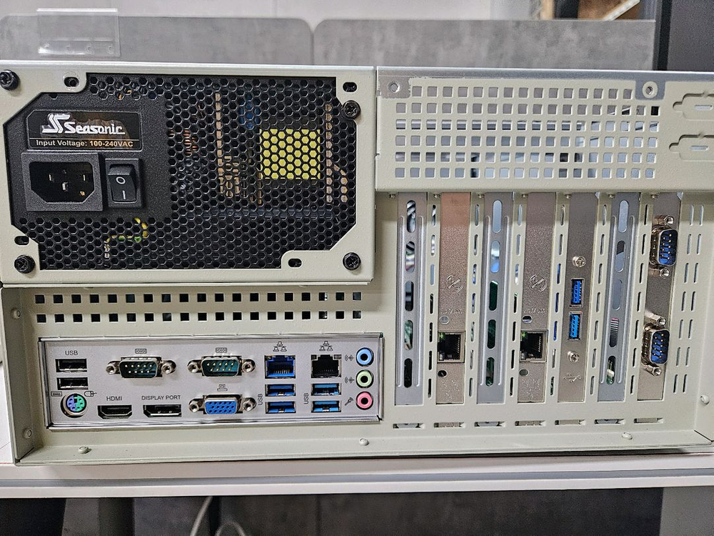 산업용 컴퓨터(i9-10900K, RAM 64GB 삼성) 이미지