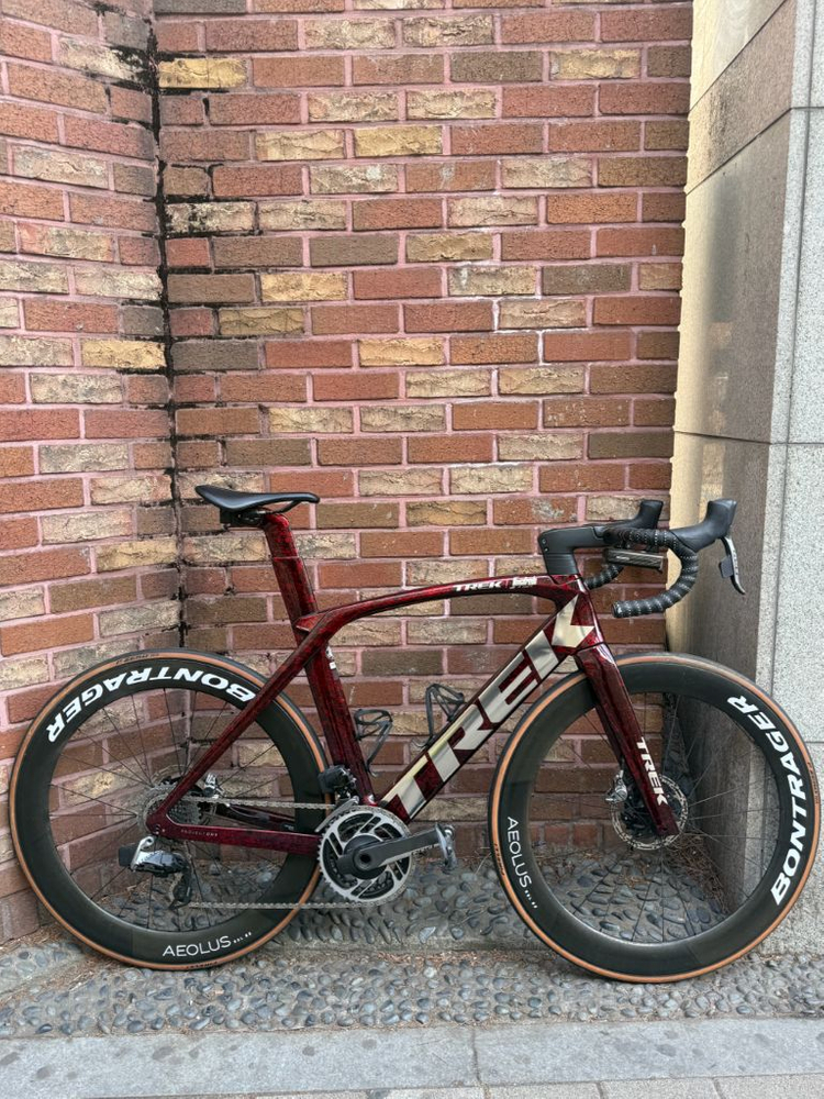 트렉 마돈 6세대 slr9 스페셜 오더 컬러 최상급 구성 스램 레드 전동 구동계 풀카본 로드 자전거 이미지