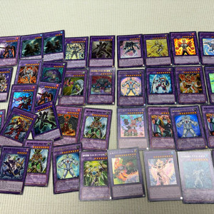 유희왕카드 고전카드 많이 판매합니다. 이미지