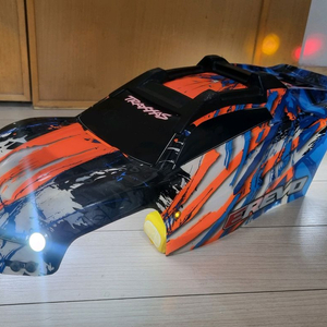 [RC카용품]트랙사스 뉴이레보 풀led바디 트러기 몬스터트럭 알씨카 이미지