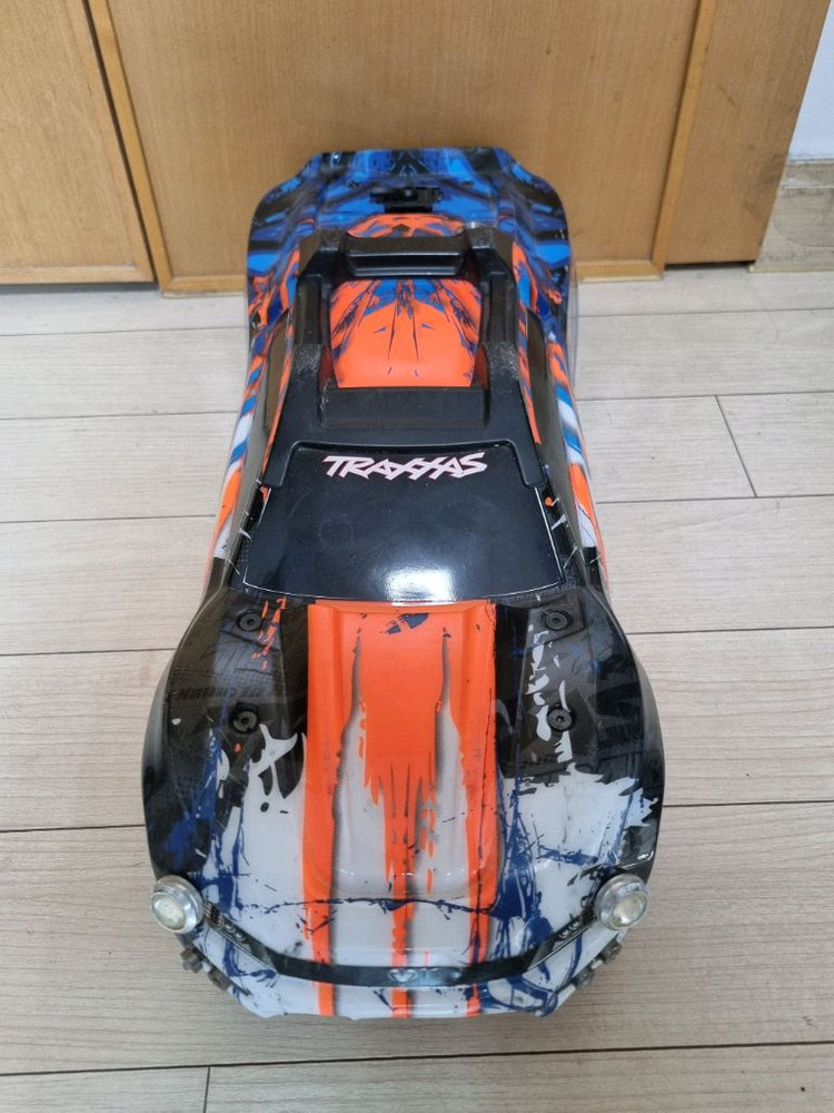 [RC카용품]트랙사스 뉴이레보 풀led바디 트러기 몬스터트럭 알씨카 이미지