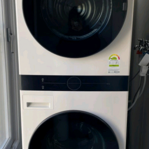 LG워시타워 A급 세탁24k 건조20k 대용량 22년생산 베이지색