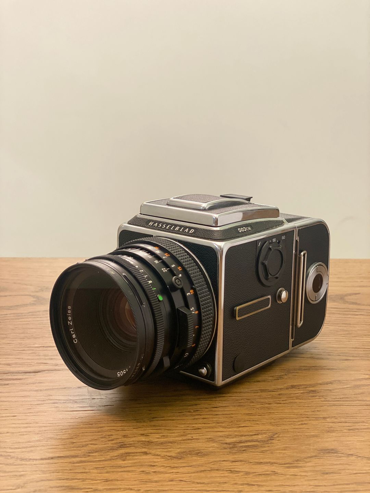 핫셀 중형 필름카메라 503cw 와 랜즈 일괄판매합니다. 이미지