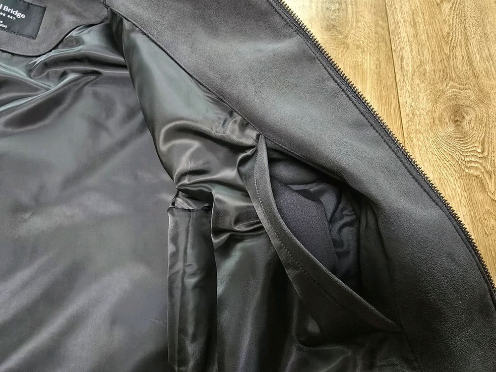 마인드브릿지 스웨이드 트러커 점퍼 다크그레이 팝니다--6