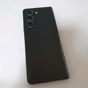 갤럭시폴드5 512기가 잔상없어요