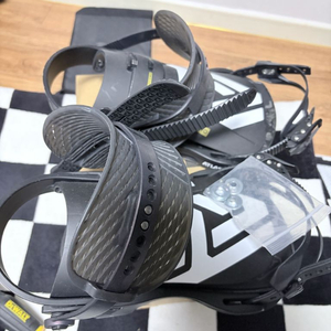 아틀라스 프로 23/24 M 던집니다..