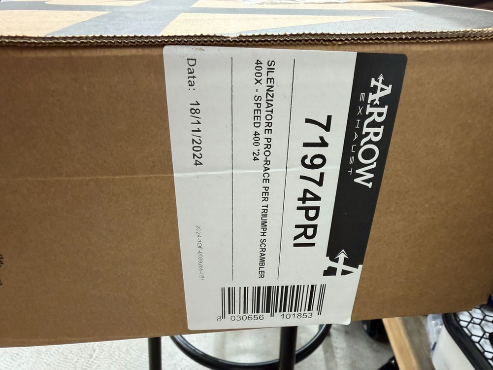 트라이엄프 스피드400 스크램블러 400x용 에로우 arrow 슬립온 머플러 이미지