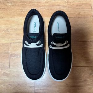 르무통 메리노울 왈라비 신발 새상품 판매합니다.