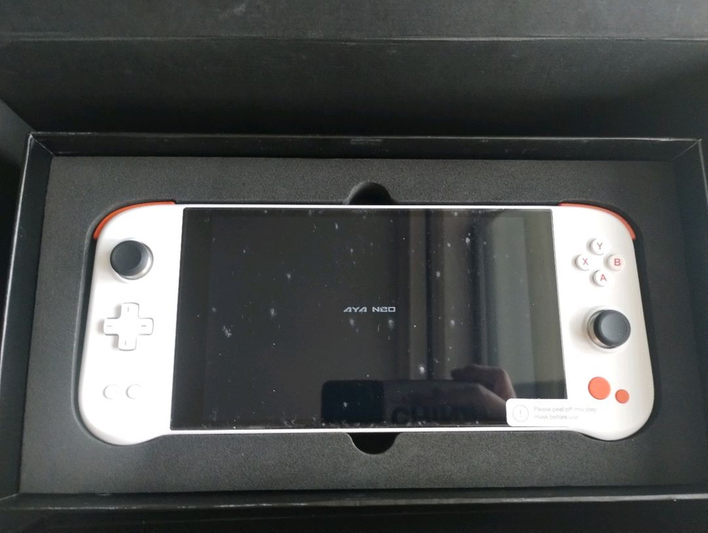 아야네오 넥스트프로 5825U 32GB 2TB 미니Pc--2