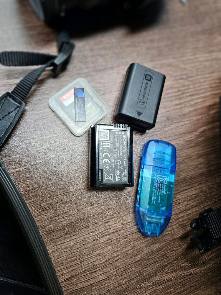 소니알파6400+selp18105g일괄--2