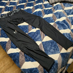 언더아머 남성 HeatGear 아머 레깅스 (1361586-001) 2XL 판매합니다