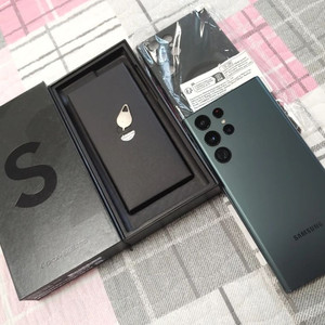 풀박 S급 ㅡ 갤럭시 S22울트라 256GB + 새케이스