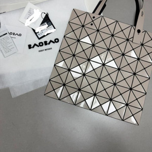 바오바오 루센트 베이지 백화점정품 명절선물