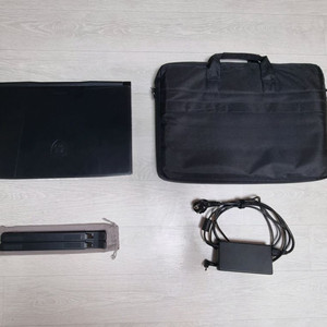 <풀 패키지> MSI 게이밍 노트북(SSD 2TB, 윈도우 11 설치함)