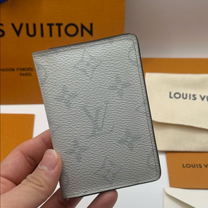 루이비통 타이가라마 오거나이저 카드지갑 화이트