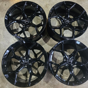 아우디 A6 전용 RS7 신형 글로스블랙 스타일 20인치 신품휠