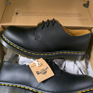 [280]닥터마틴 닥마 1461 스무스 블랙 더비 구두 미개봉 새상품