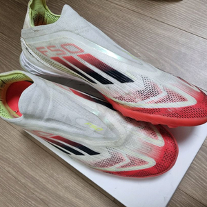 아디다스 f50 LL 프로 풋살화