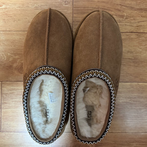 Ugg 어그 타스만2 체스트넛 280 새제품 판매합니다.