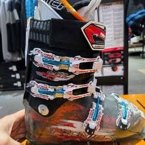 테크니카 스키부츠 255/130 이미지