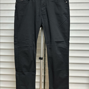 엠포리오아르마니 / 에센셜 블랙 데님 / 34-35