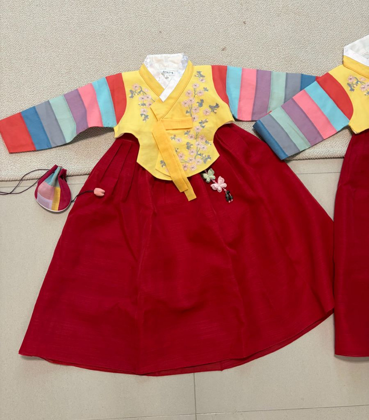 하랑한복 여아 한복 5호 2개 +속치마포함 쌍둥이 가능 이미지