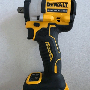 디월트 DCF922 임팩 렌치 새제품
