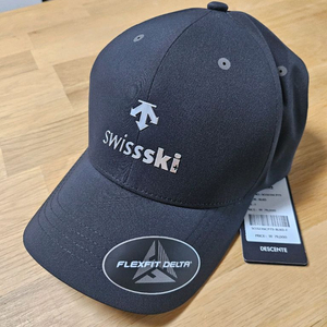 데상트 스위스스키팀 심실링 6패널캡