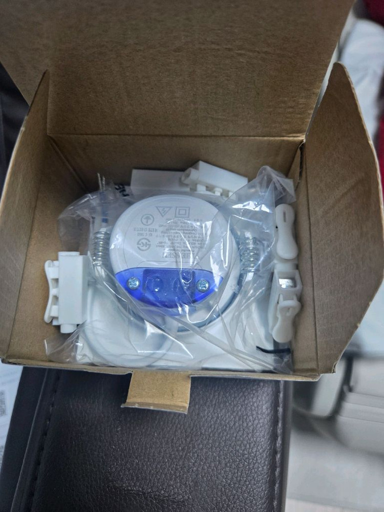 3인치 사각 일체형 LED 조명--1