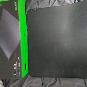 레이저 스트라이더 마우스 패드 이미지