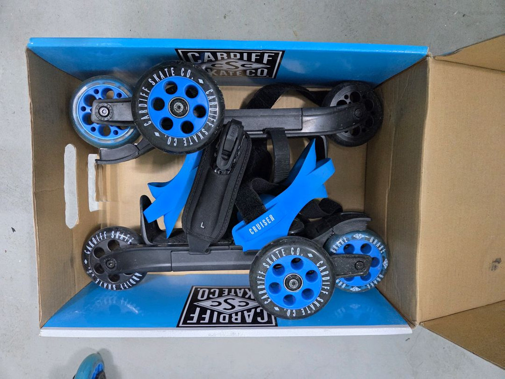 카디프 크루저 스케이트 L와 S 사이즈 각1개씩--2