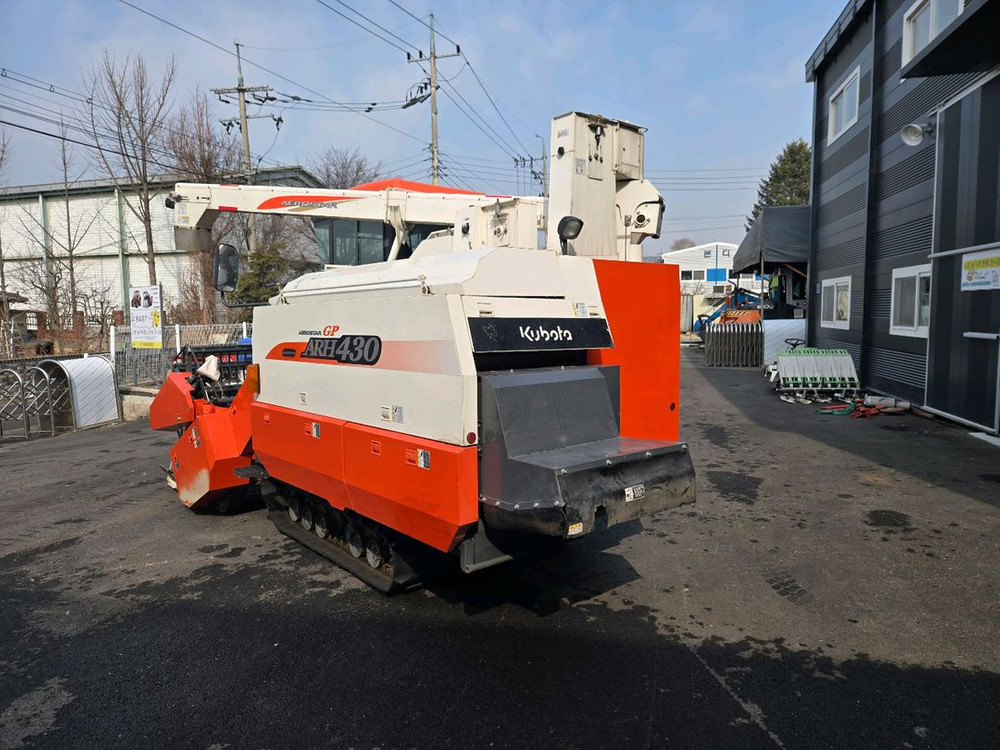 콩콤바인 구보다 ARH430 범용콤바인 이미지