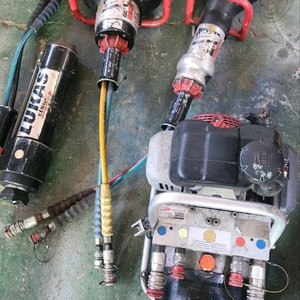 유압장비 유압펌프/유압램/유압전개기/유압가위 이미지