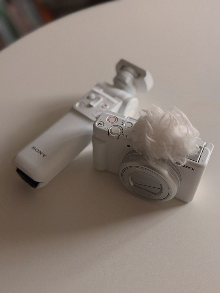 소니 ZV-1F 화이트 + 슈팅 핸드그립, 브이로그 카메라--0