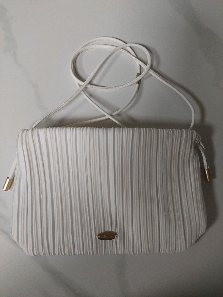 설화수 플리츠 스트링 파우치--1