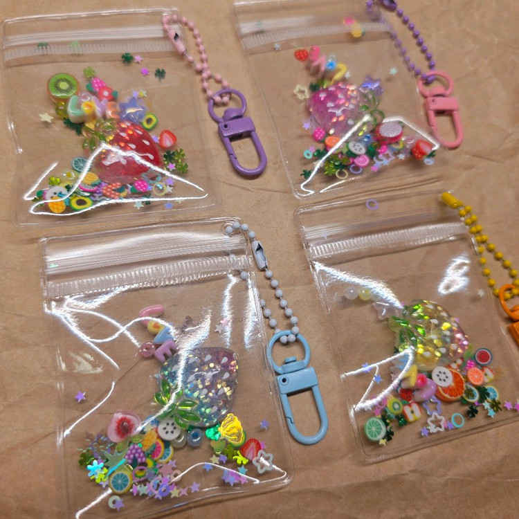 지퍼백 딸기 과일 D고리 키링 4개. 이미지