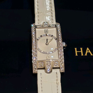 [신품급] 해리 윈스턴 아베뉴 C 아트데코 손목시계 (1.7캐럿 다이아)