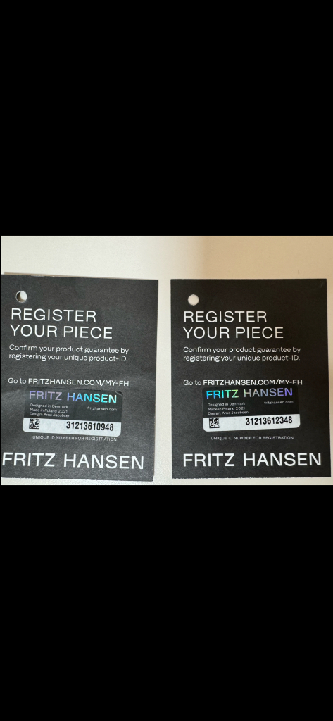 프리츠한센 세븐체어 풀레더 이미지