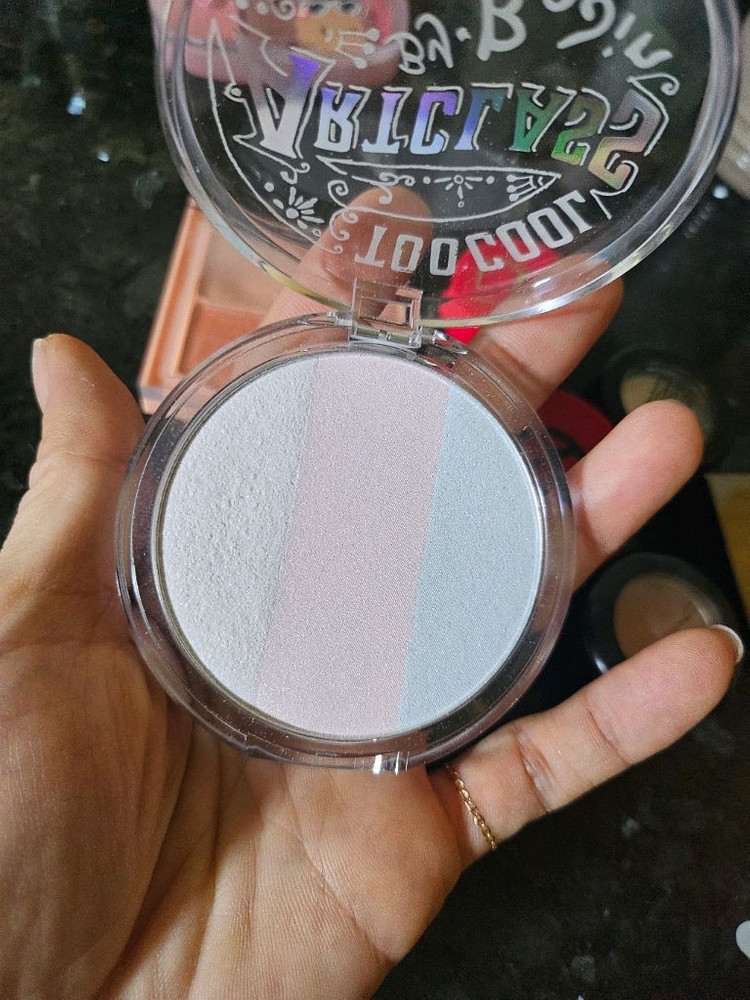 지방시미니쿠션 맥섀도우 발렌티노 섀도우 등 이미지