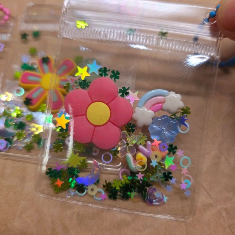 행운 지퍼백 꽃 키링 6개. 이미지