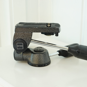 짓조 로우프로파일 3way 헤드 GITZO G2270M 판매