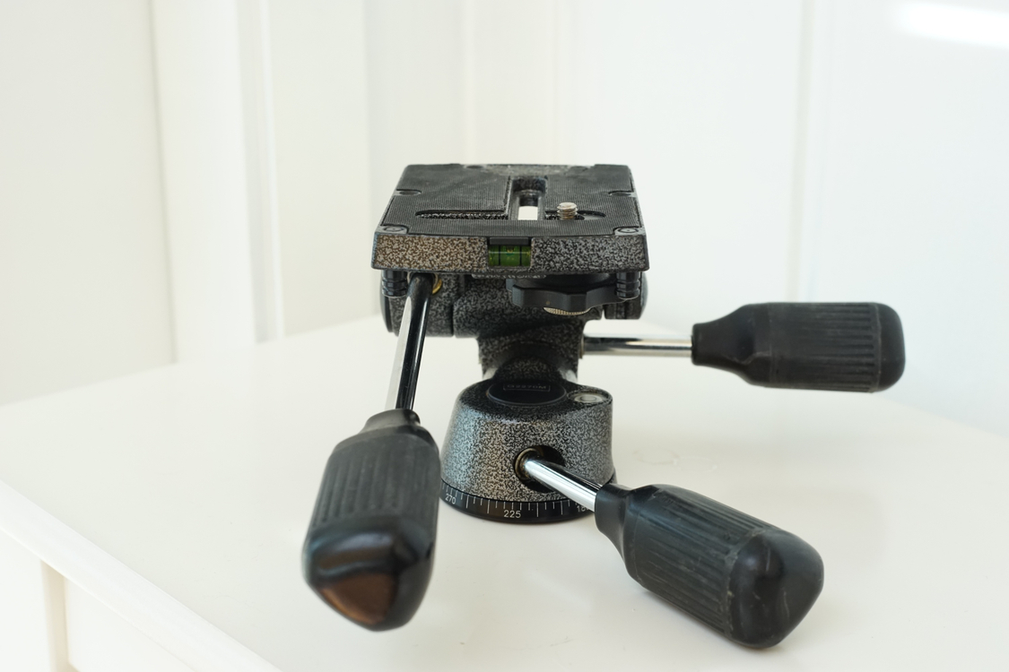 짓조 로우프로파일 3way 헤드 GITZO G2270M 판매--1