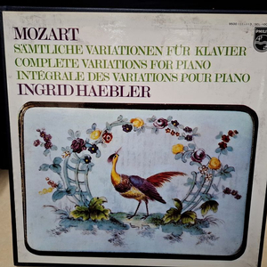 성음 모차르트 피아노를 위한 변주곡 전곡 LP팝니다.