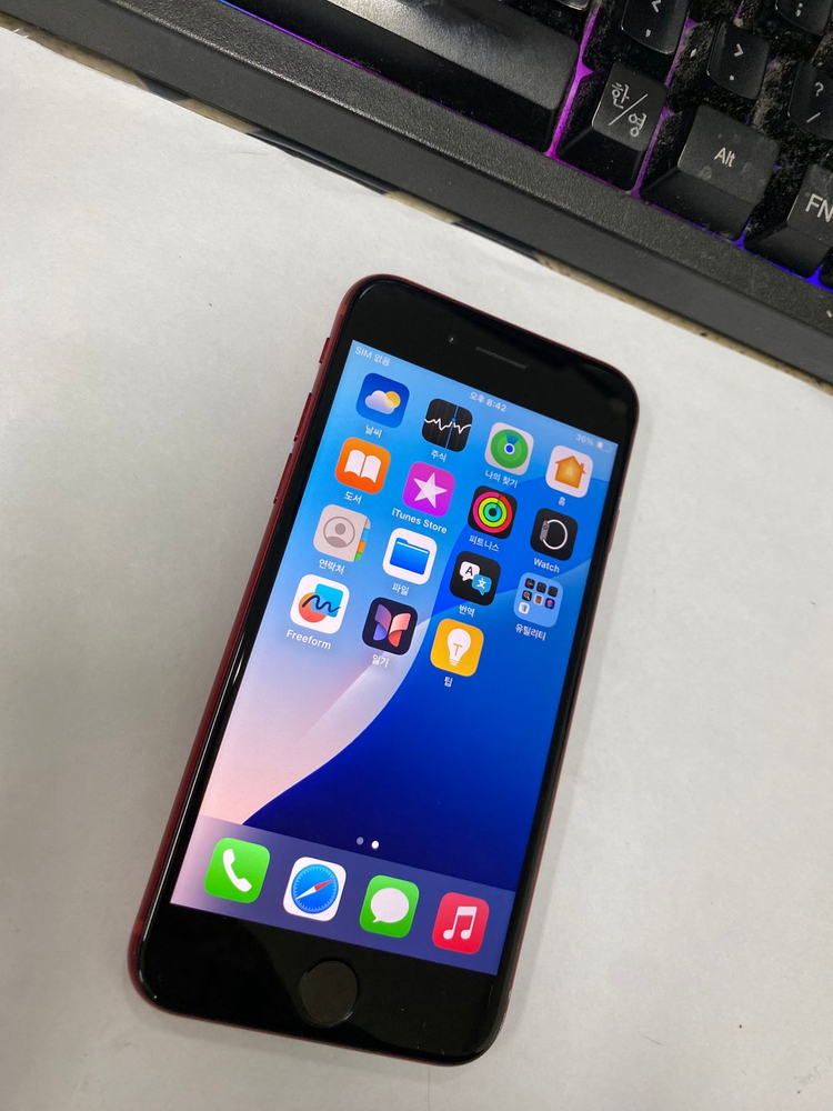 .아이폰 SE3 레드 A급 128GB 배터리84% 무잔상 세컨폰 업무폰 서브폰 추천 200093--1