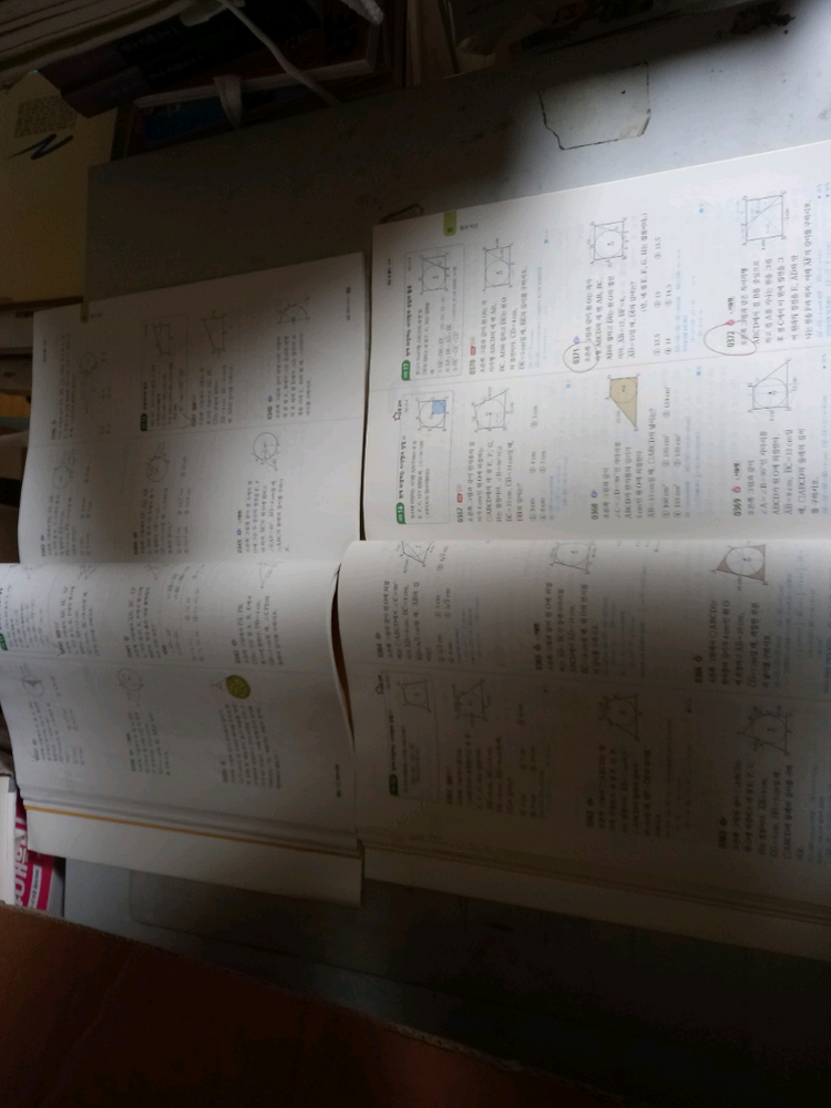 쎈 중등 수학 3-2 학생용 교사용 2권 일괄 학생용은 답지 없음 각권 문제번호에 펜체크 드문드문 있습니다 이미지