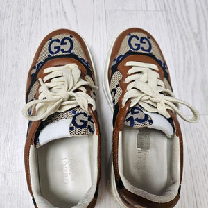 정품구찌로고카멜운동화(235~240)